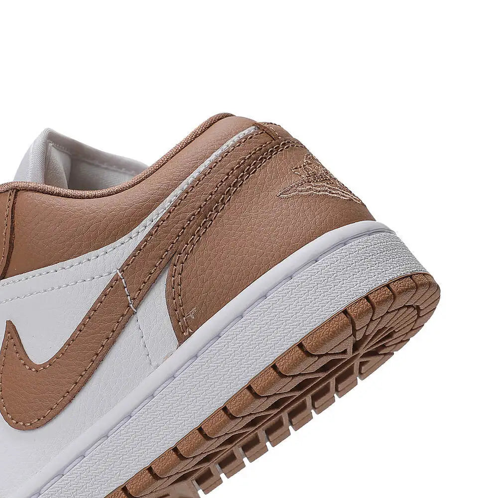 NIKE 2025 Women's WMNS AIR JORDAN 1 LOW Jordan Basketball Shoes DC0774-202